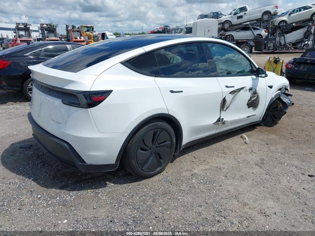 2026 TESLA MODEL Y 7SAYGDEE1TA390199 Photo 3