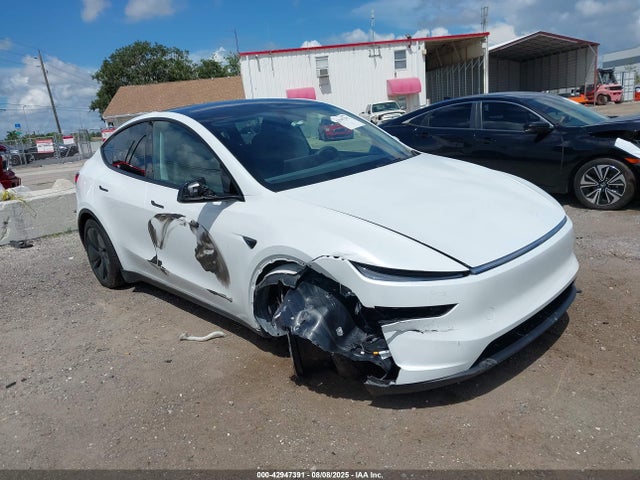 2026 TESLA MODEL Y 7SAYGDEE1TA390199 Photo 5