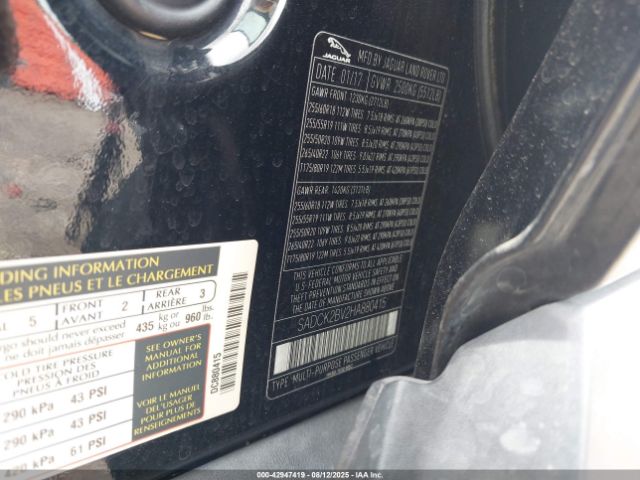 2017 JAGUAR F-PACE SADCK2BV2HA880415 Photo 8