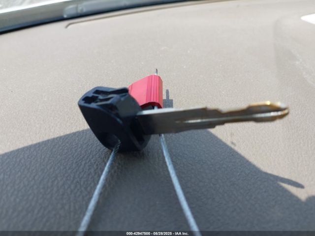 2006 ACURA RL JH4KB16576C011997 Photo 10