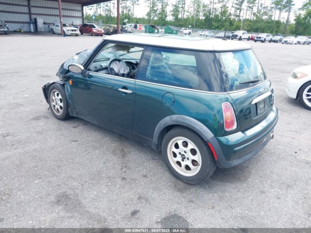 2002 MINI COOPER WMWRC33422TC32017 Photo 2