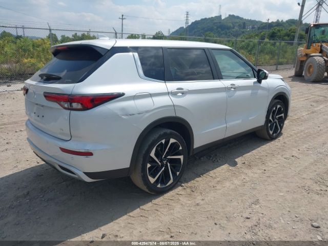 2024 MITSUBISHI OUTLANDER JA4J4VA8XRZ048151 Photo 3