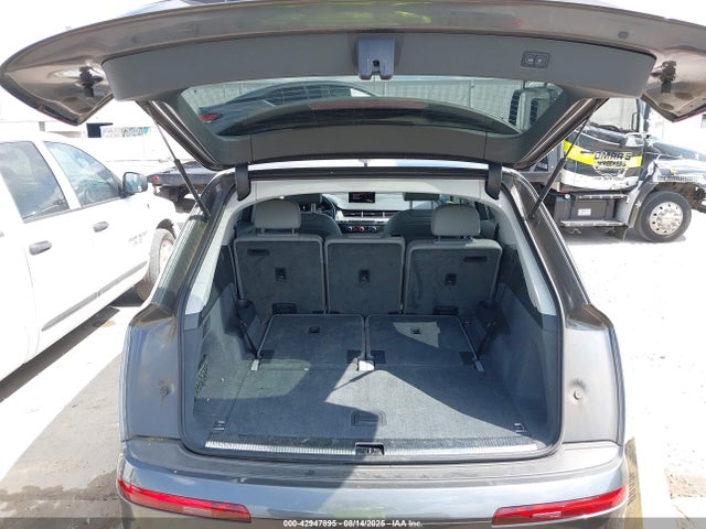 Audi 2.0t 2018 WA1LHAF72JD044456 Image 18
