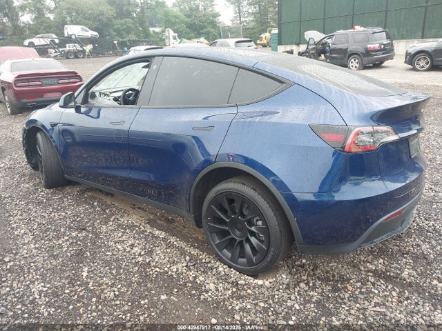 7SAYGDEE9NA006821 Tesla Model Y