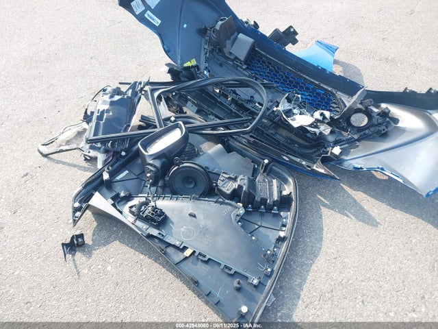3MYDLBYV6KY526423 Toyota p5v