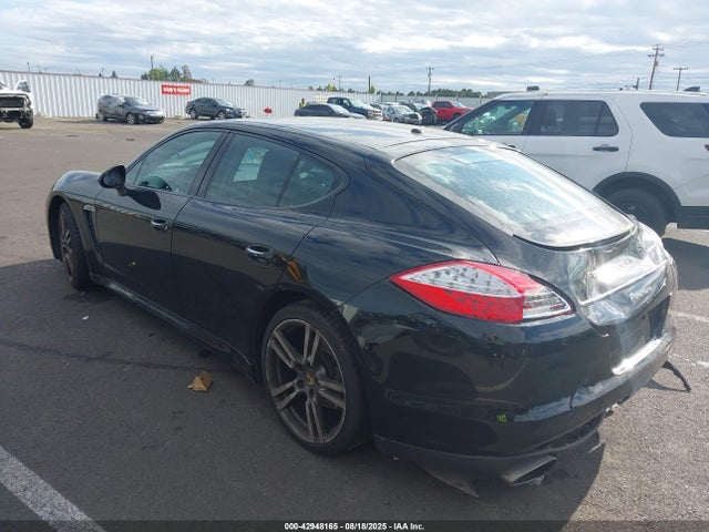 2011 PORSCHE PANAMERA WP0AA2A73BL018132 Photo 2