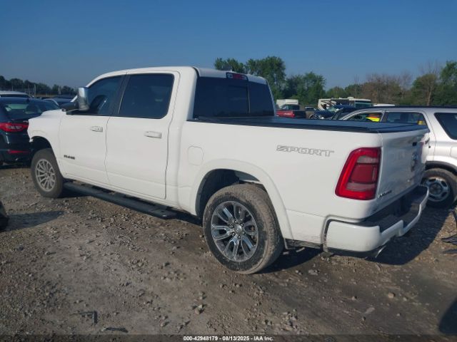 2020 RAM 1500 1C6SRFJT2LN380614 Photo 2