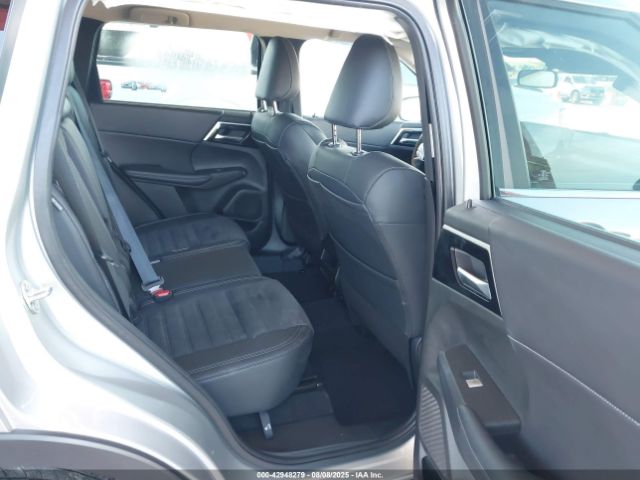 2023 MITSUBISHI OUTLANDER JA4J3UA80PZ050565 Photo 7