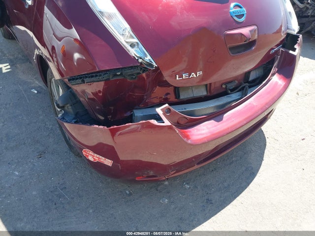 Nissan Leaf 2017 1N4BZ0CP0HC306865 Image 18