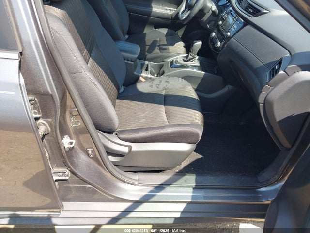 2017 NISSAN ROGUE 5N1AT2MVXHC887030 Photo 4