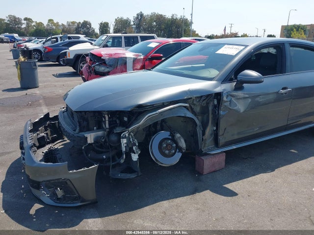 WAUEAAF4XMN008194 Audi 45 tfsi (2.0t)