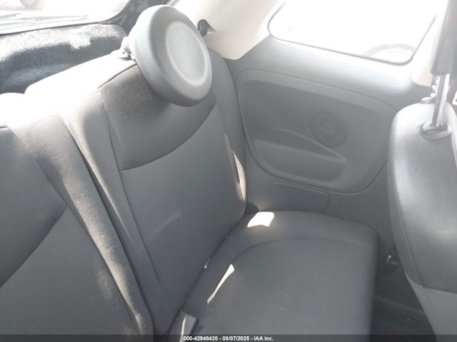 2016 FIAT 500 3C3CFFARXGT193531 Photo 7