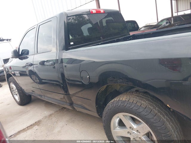 RAM 1500 2018 1C6RR7FT6JS217833 Image 14