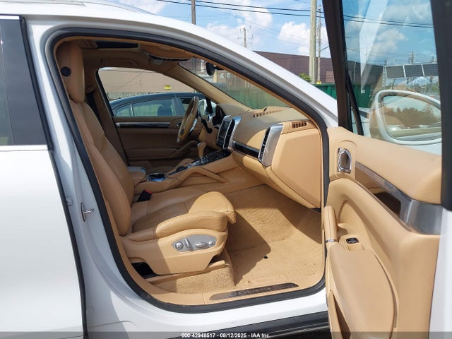 2016 PORSCHE CAYENNE WP1AA2A22GKA14976 Photo 4