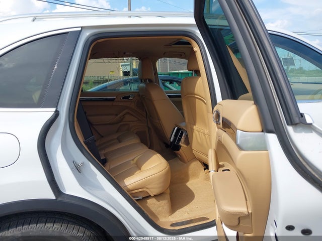 2016 PORSCHE CAYENNE WP1AA2A22GKA14976 Photo 7