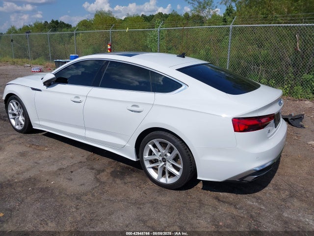 2023 AUDI A5 SPORTBACK WAUFACF59PA069637 Photo 2