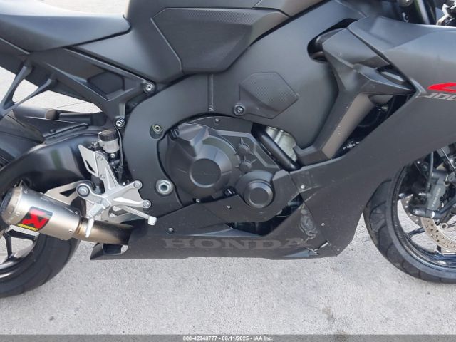 2021 HONDA CBR1000 JH2SC7711MK400027 Photo 8