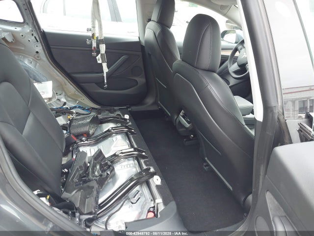 5YJ3E1EAXNF109127 Tesla 2022