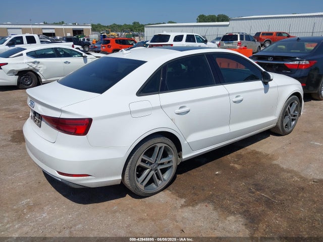 2017 AUDI A3 WAUAUGFF4H1080757 Photo 3