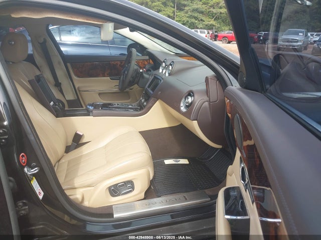 2014 JAGUAR XJ SAJWA1CZ0E8V61851 Photo 4