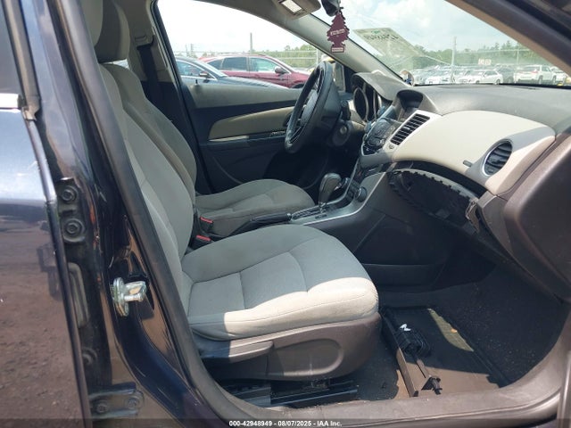 Chevrolet LUV 2015 1G1PC5SB6F7215540 Image 5