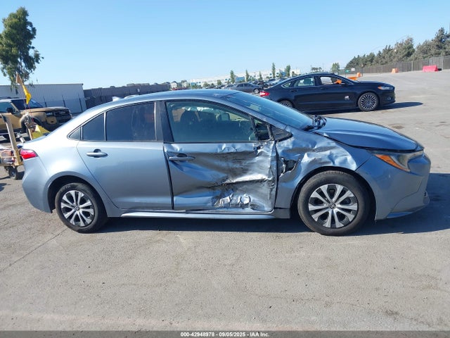 Aukcja sprzedaży 2021 Toyota Corolla Hybrid Le, vin: JTDEAMDE5MJ011110, numer aukcji: 42948978