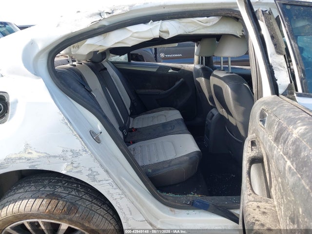 3VWD17AJ8GM395628 Volkswagen 1.8t