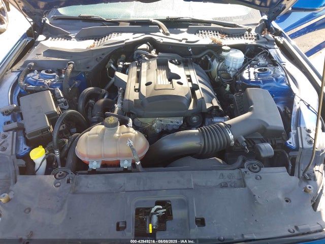 Ford 2.3l 4v premium fuel 2018 1FA6P8TH2J5185457 Image 10