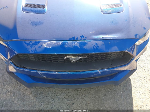 Ford 2.3l 4v premium fuel 2018 1FA6P8TH2J5185457 Image 18