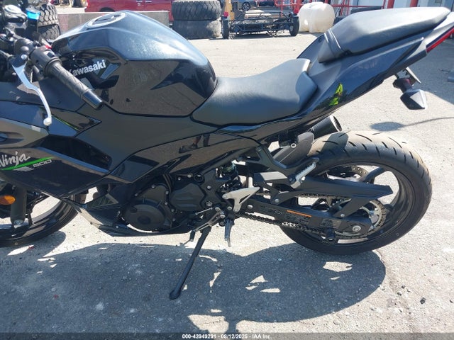 Kawasaki Ninja 500 2024 ML5EXGG16RDA20720 Image 9