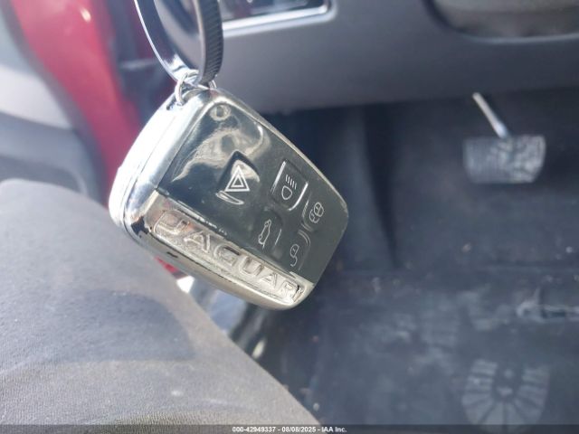 2017 JAGUAR XF SAJBD4BN8HCY46403 Photo 10