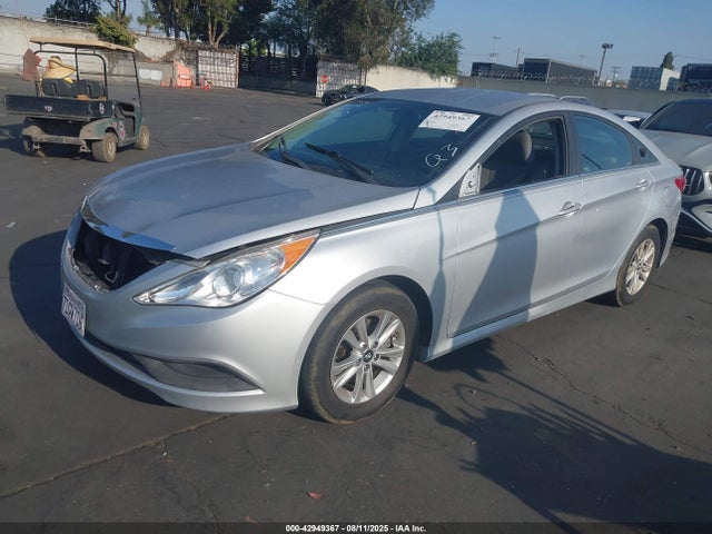 Hyundai gamma 2014 5NPEB4AC9EH814917 Image 2