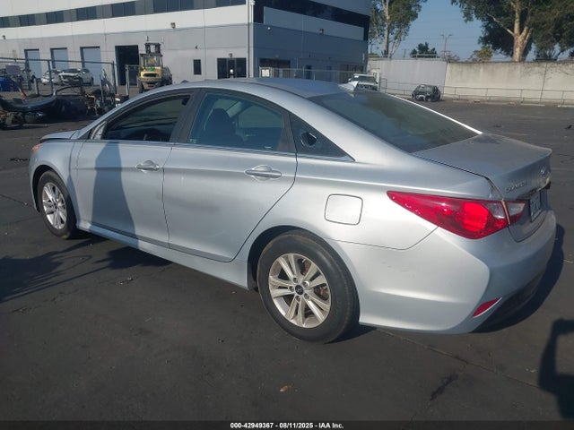Hyundai gamma 2014 5NPEB4AC9EH814917 Image 3