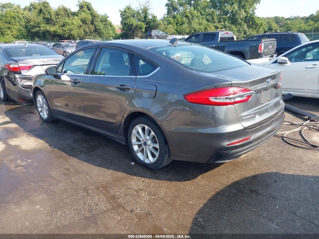 2019 Ford Fusion Hybrid Se მანქანა იყიდება აუქციონზე, vin: 3FA6P0LU0KR125609, აუქციონის ნომერი: 42949385