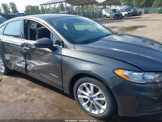 2019 Ford Fusion Hybrid Se მანქანა იყიდება აუქციონზე, vin: 3FA6P0LU0KR125609, აუქციონის ნომერი: 42949385