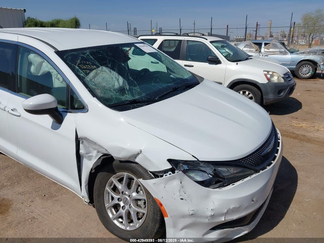 Chrysler 2023 2023 2C4RC1CG7PR531922 Image 6