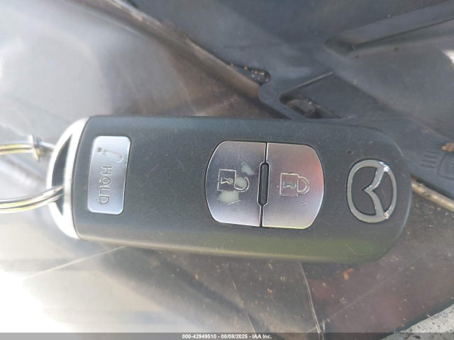 JM3KE2DY7G0782899 Mazda py