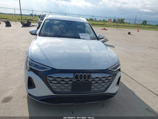 WA15AAGE0RB030430 Audi Q8 E-tron Premium Plus Quattro