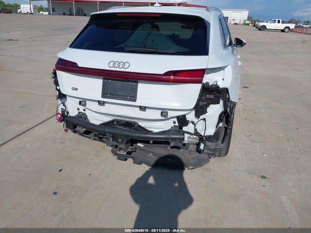 2024 AUDI Q8 E-TRON WA15AAGE0RB030430 Photo 5
