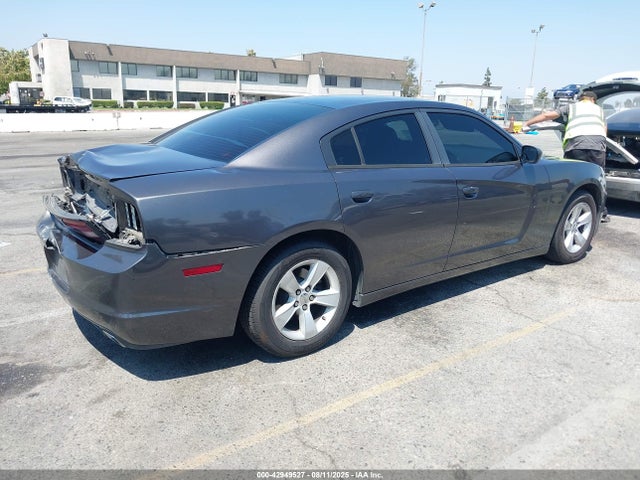 2C3CDXBG4EH300085 Dodge 2014