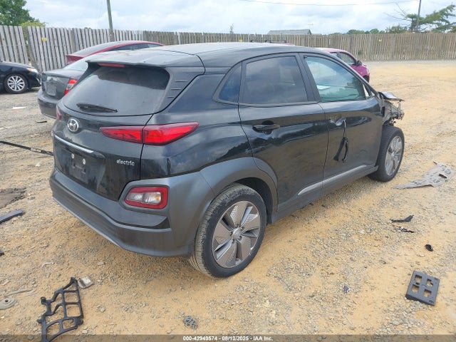KM8K33AG1MU132594 Hyundai Kona