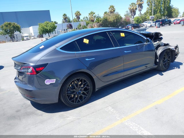 2019 TESLA MODEL 3 5YJ3E1EAXKF536996 Photo 3