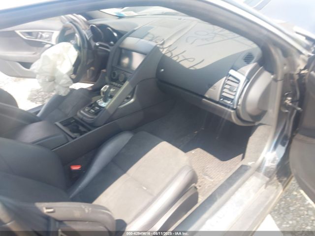 2019 JAGUAR F-TYPE SAJDD1GX6KCK62428 Photo 4