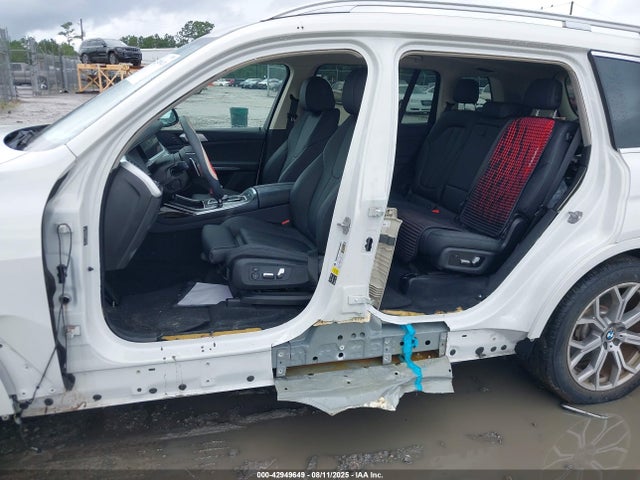 BMW X7 2020 5UXCW2C08L9B60177 Image 6
