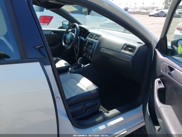 3VWD17AJ5GM291193 Volkswagen 1.8t