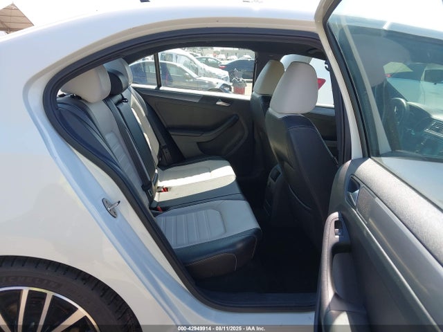 3VWD17AJ5GM291193 Volkswagen 1.8t