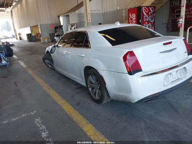 Chrysler 300 2015 2C3CCAAG8FH806926 Image 3