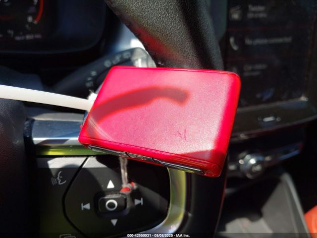 2020 VOLVO XC40 YV4162UK7L2196521 Photo 10