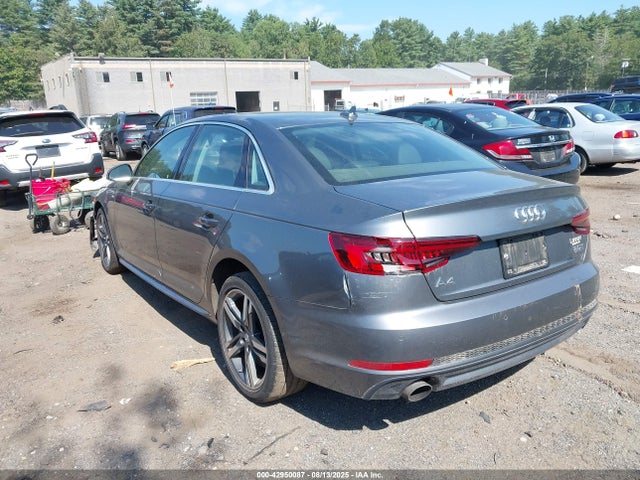 2018 AUDI A4 WAUENAF41JA031595 Photo 2