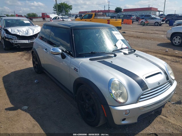 2006 MINI COOPER S WMWRE33576TG99734 Photo 0